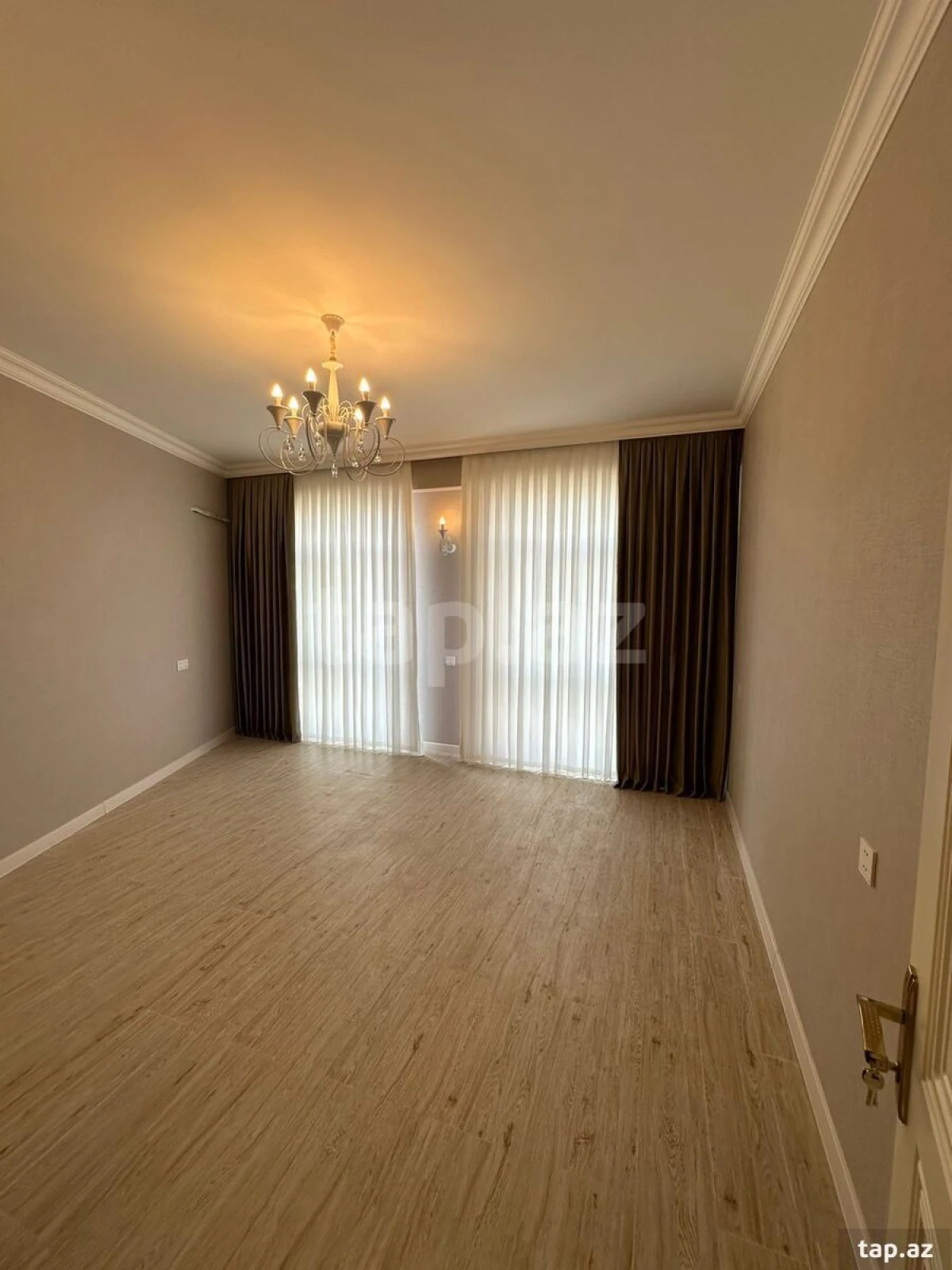 Kirayə verilir 2 otaqlı yeni tikili 100 m²