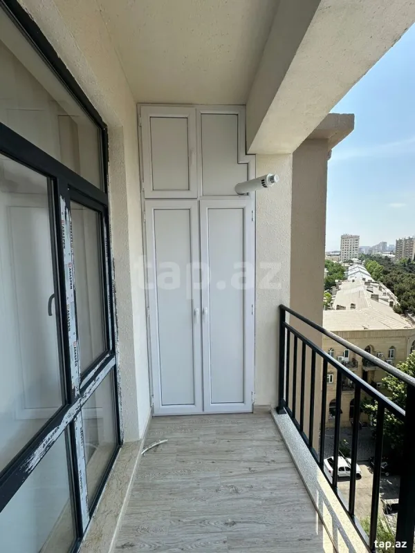 Kirayə verilir 2 otaqlı yeni tikili 100 m²