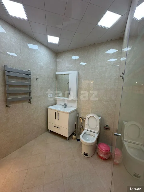 Kirayə verilir 2 otaqlı yeni tikili 100 m²