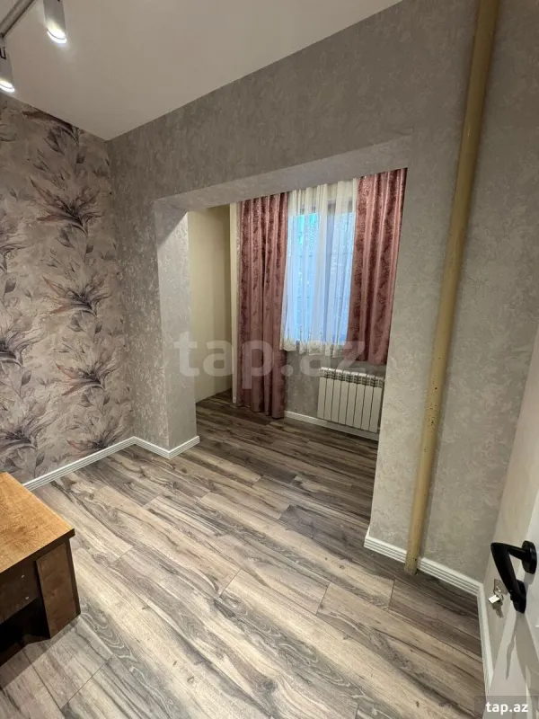 Kirayə verilir 5 otaqlı yeni tikili 140 m²