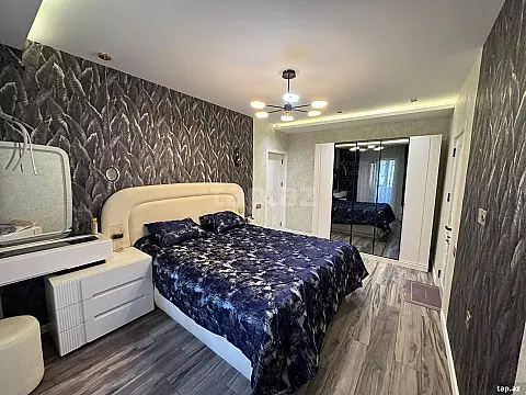 Kirayə verilir 5 otaqlı yeni tikili 140 m²