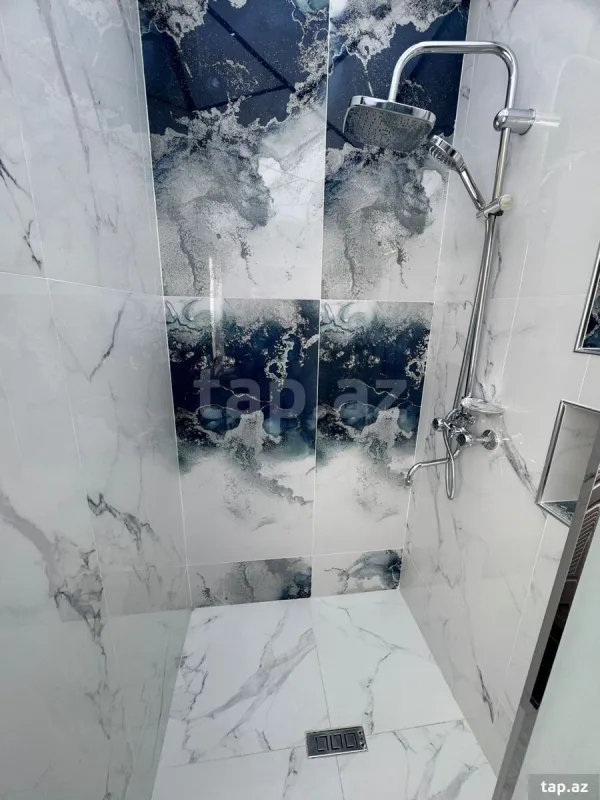 Kirayə verilir 5 otaqlı yeni tikili 140 m²