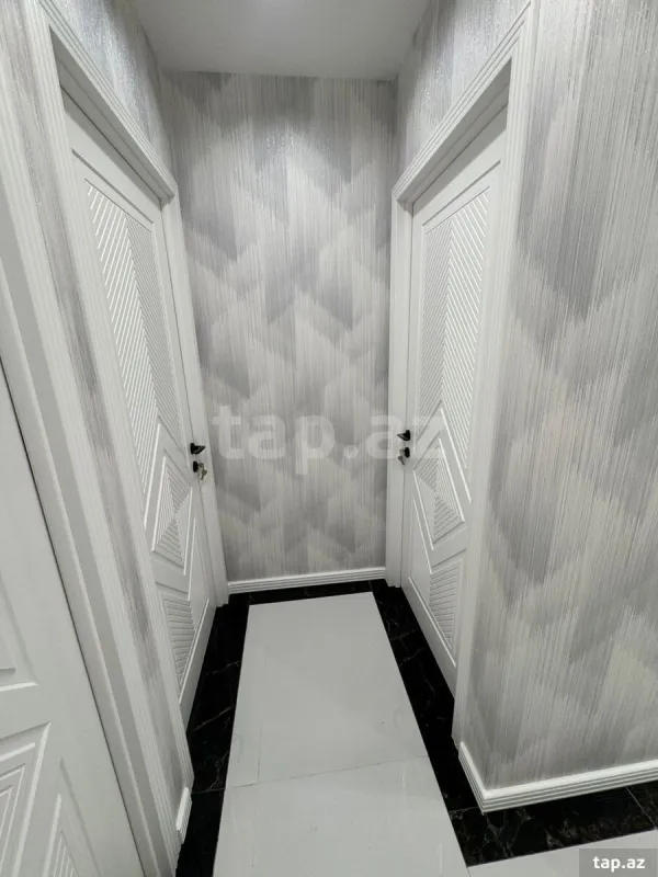 Kirayə verilir 5 otaqlı yeni tikili 140 m²