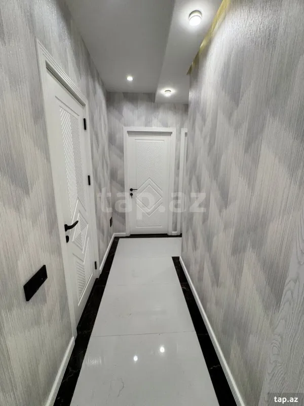 Kirayə verilir 5 otaqlı yeni tikili 140 m²