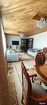 Satılır 6 otaqlı həyət evi