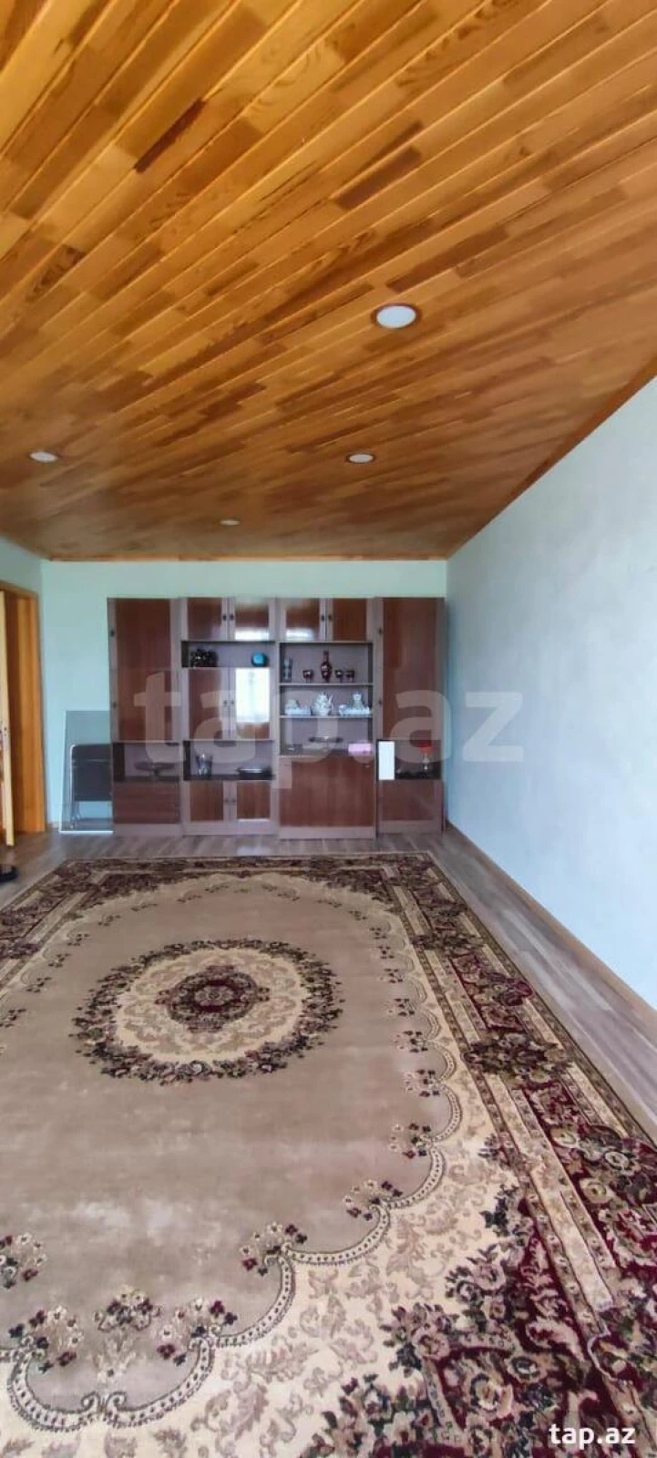 Satılır 6 otaqlı həyət evi