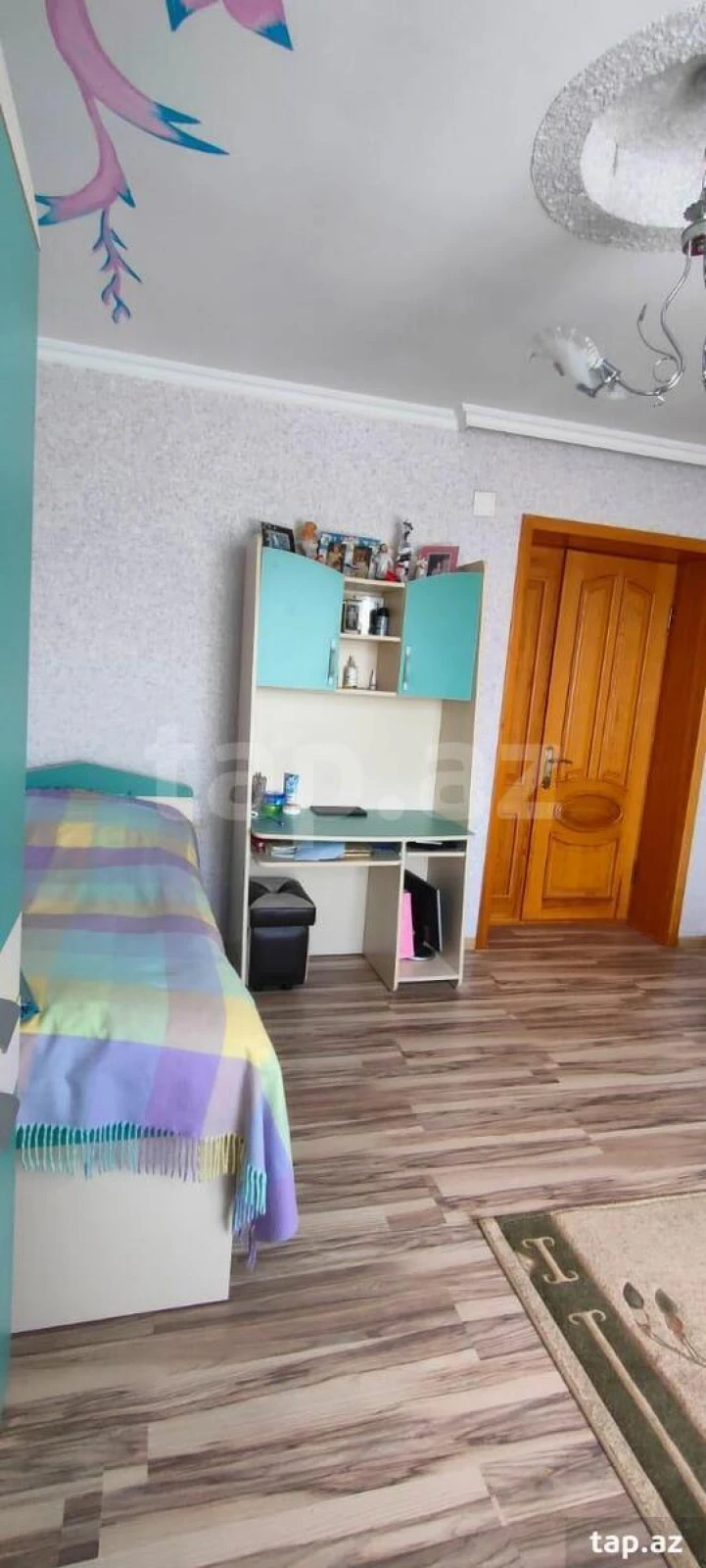 Satılır 6 otaqlı həyət evi