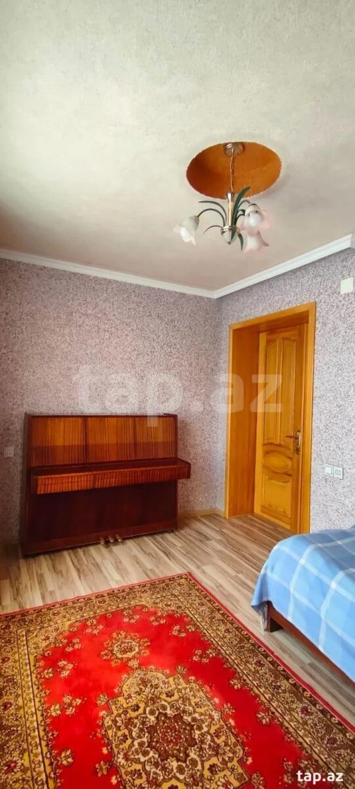 Satılır 6 otaqlı həyət evi