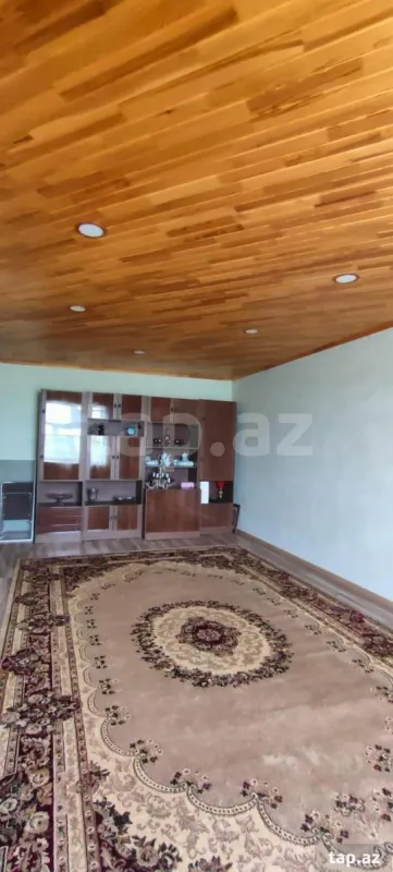 Satılır 6 otaqlı həyət evi