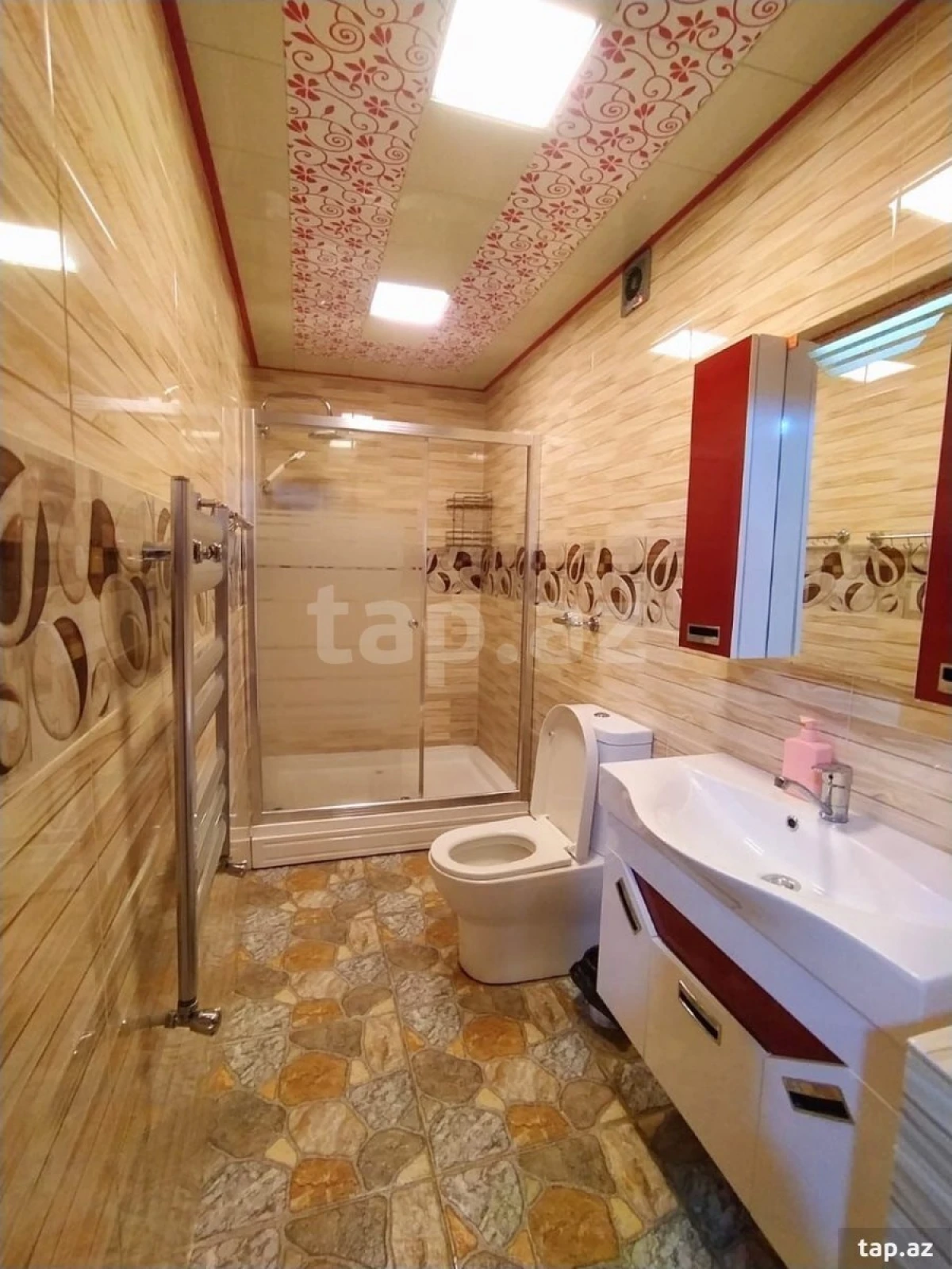 Kirayə verilir 2 otaqlı yeni tikili 68 m²