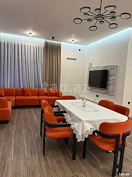 Kirayə verilir 2 otaqlı mənzil 70 m²