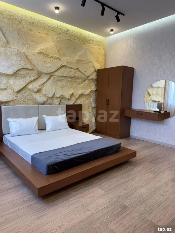 Kirayə verilir 2 otaqlı mənzil 70 m²