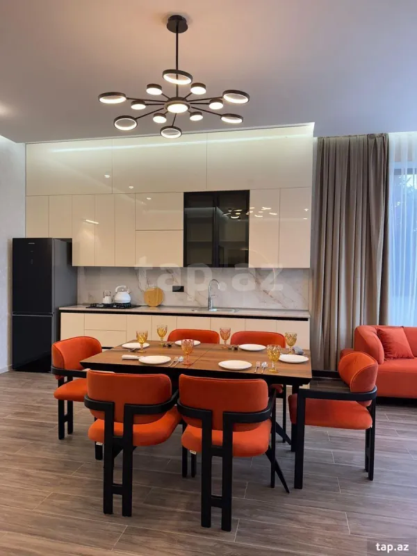 Kirayə verilir 2 otaqlı mənzil 70 m²