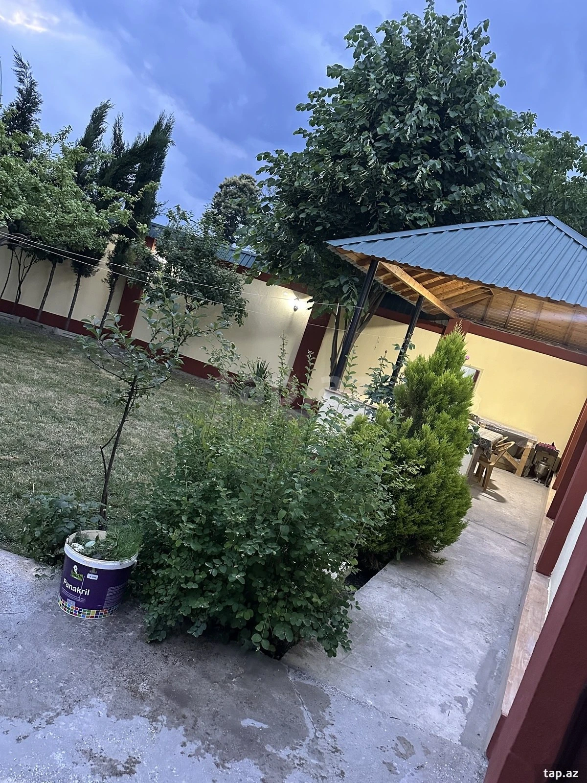 Satılır 4 otaqlı həyət evi