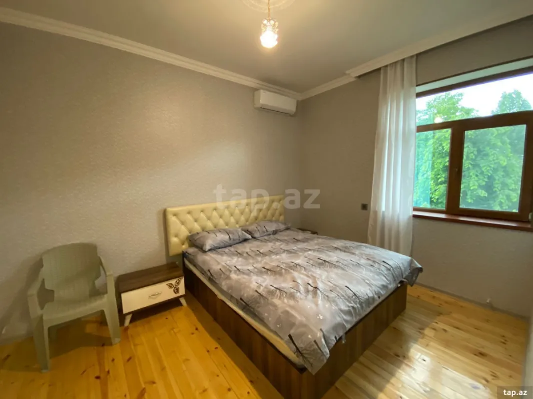 Satılır 4 otaqlı həyət evi
