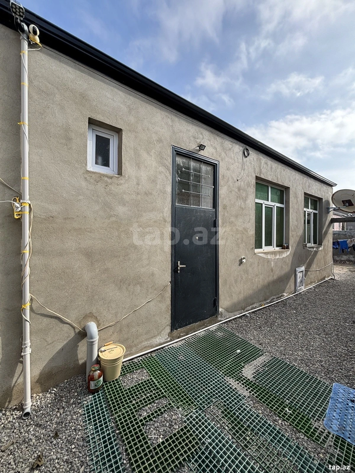 Satılır 3 otaqlı həyət evi