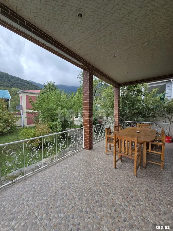 Satılır 3 otaqlı həyət evi