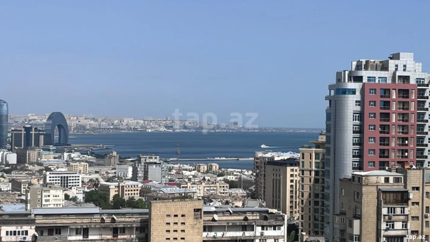 Satılır 2 otaqlı yeni tikili 90 m²