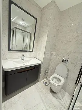 Kirayə verilir 2 otaqlı yeni tikili 75 m²