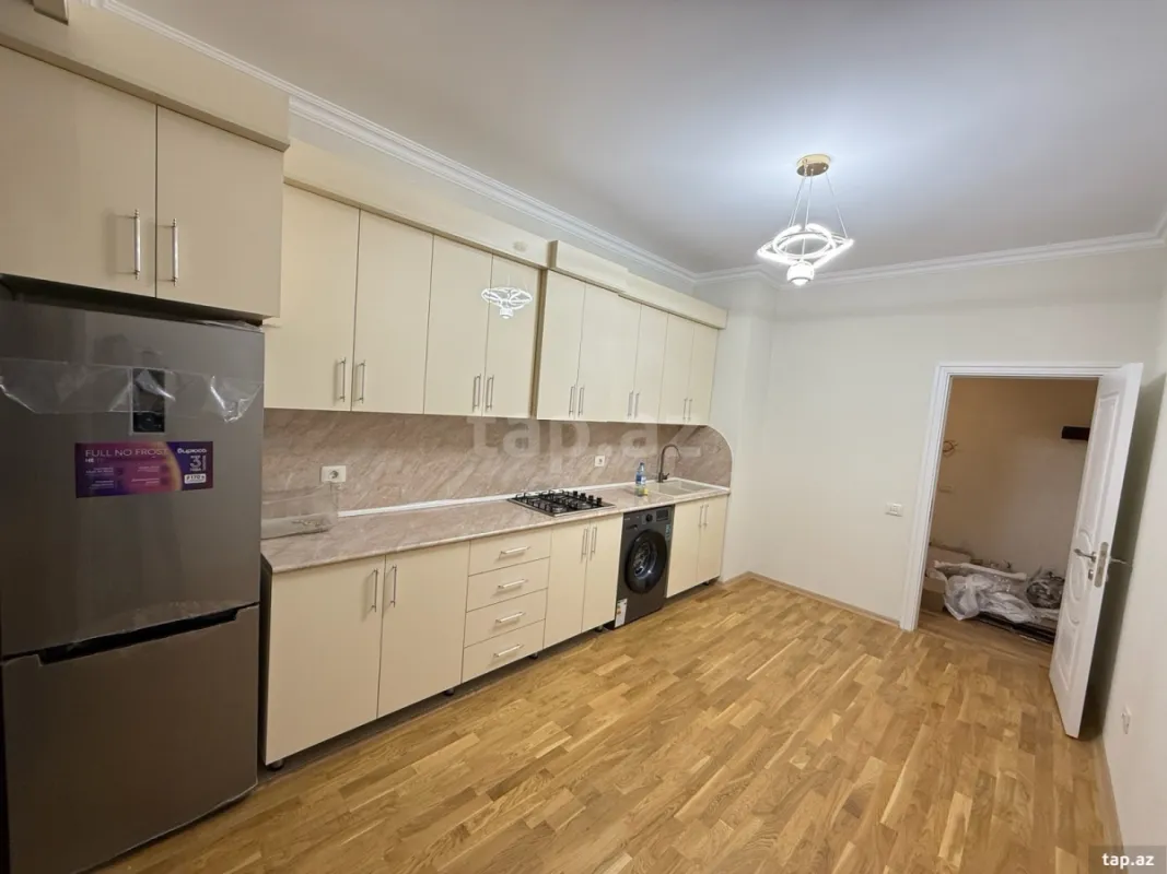 Kirayə verilir 2 otaqlı yeni tikili 75 m²