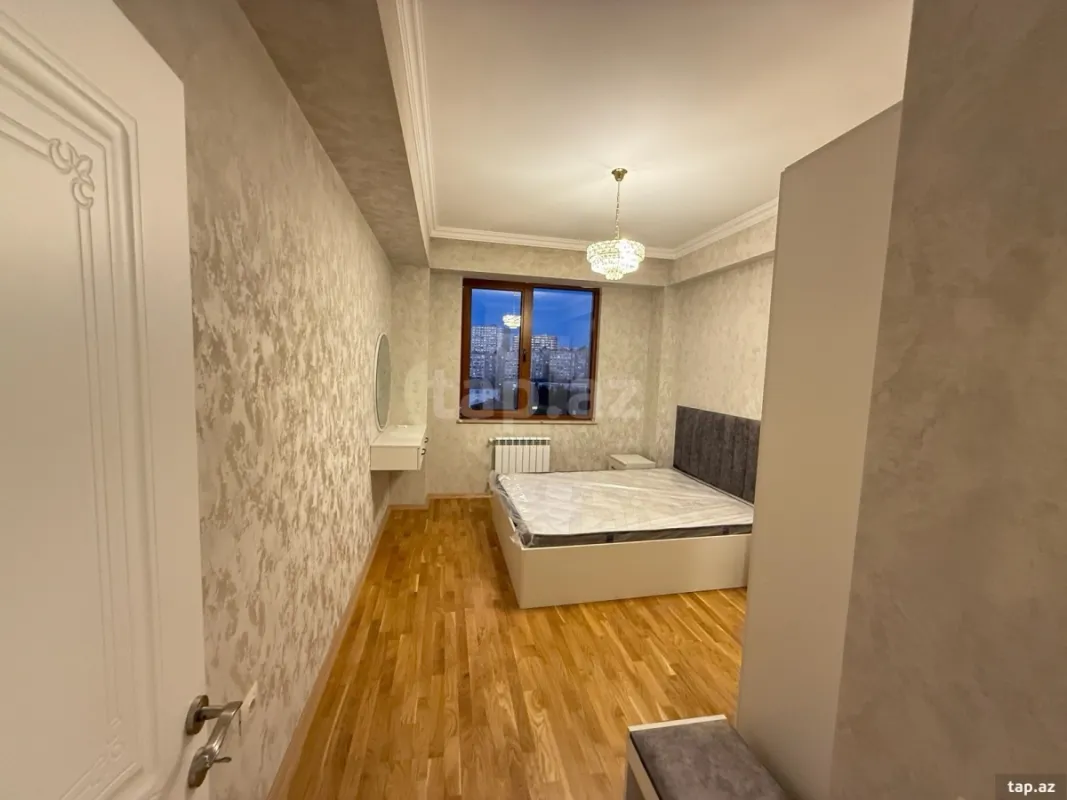 Kirayə verilir 2 otaqlı yeni tikili 75 m²