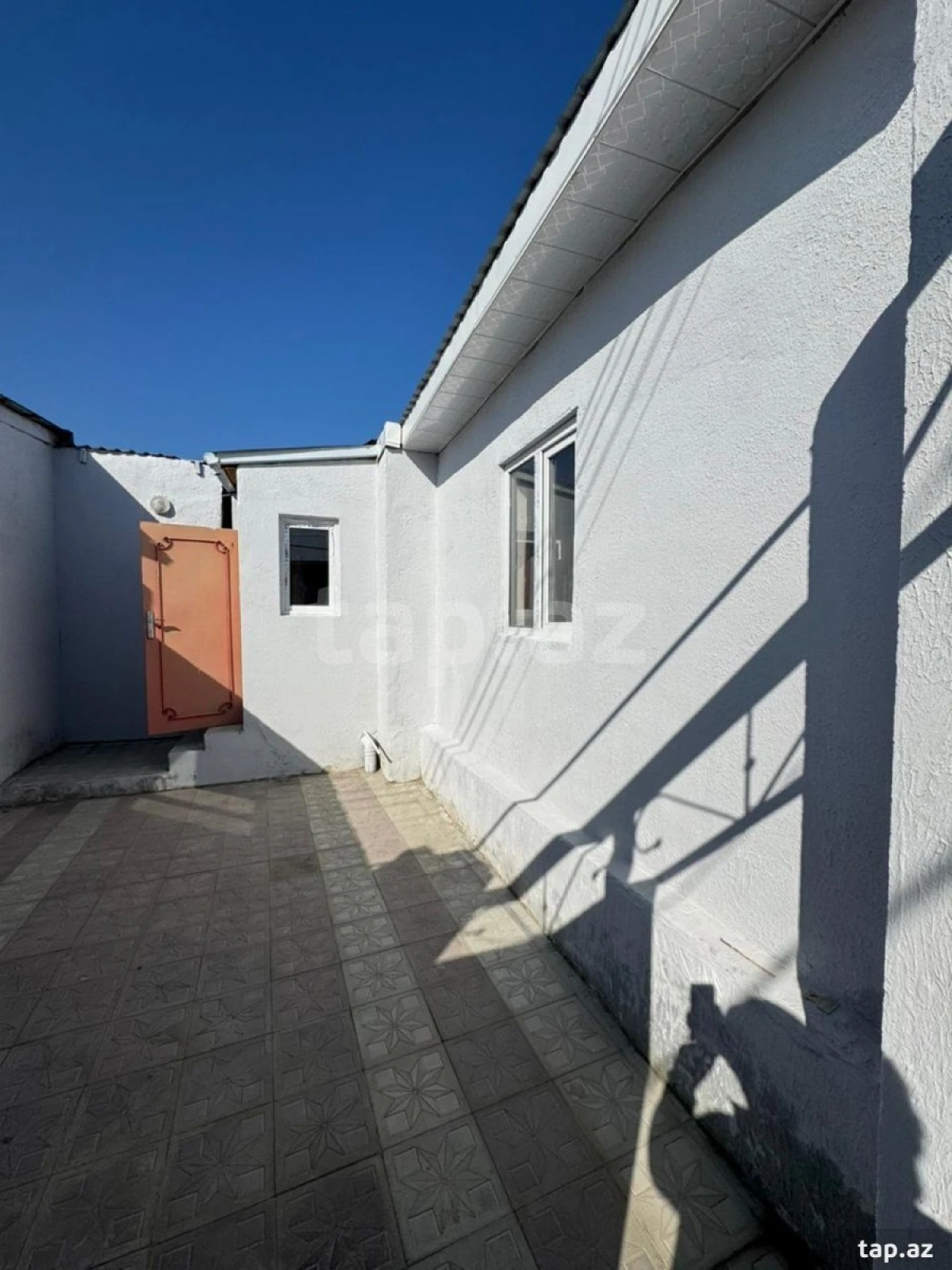 Satılır 2 otaqlı həyət evi