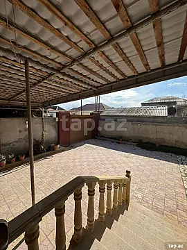 Satılır 4 otaqlı həyət evi