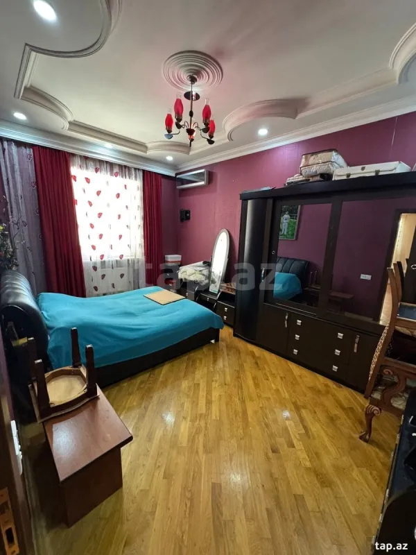 Satılır 4 otaqlı həyət evi