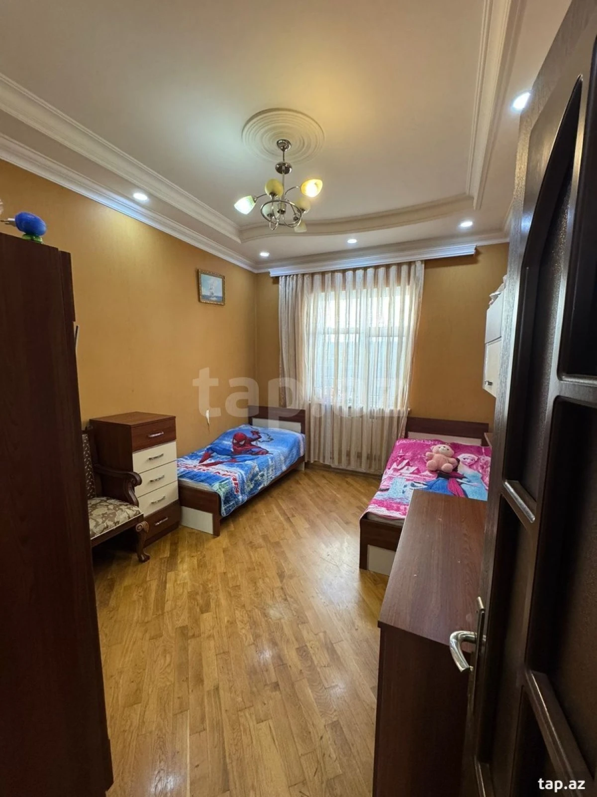 Satılır 4 otaqlı həyət evi