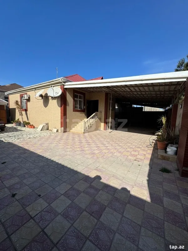 Satılır 4 otaqlı həyət evi