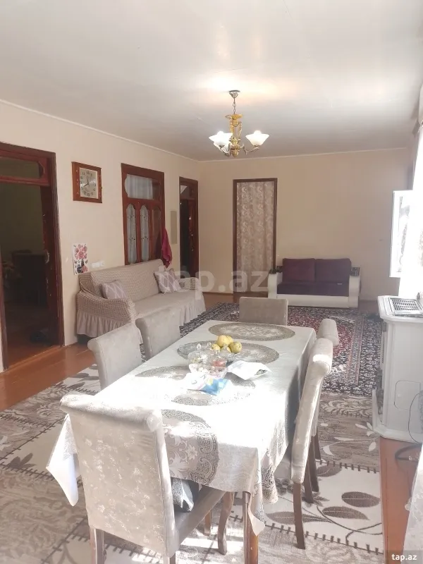 Satılır 4 otaqlı həyət evi