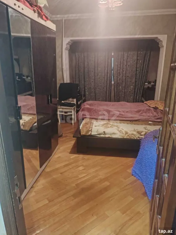 Satılır 5 otaqlı həyət evi