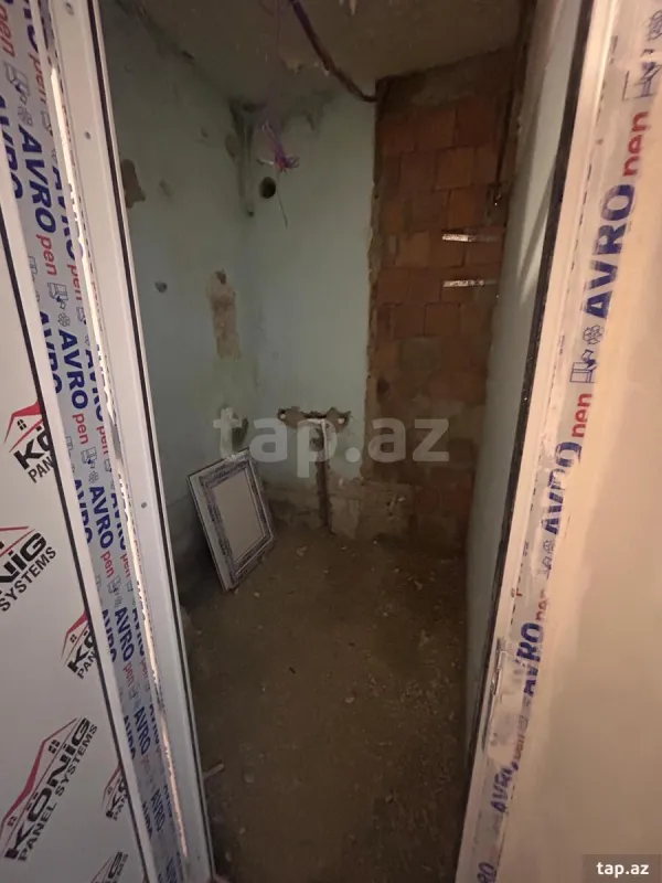 Satılır 5 otaqlı həyət evi