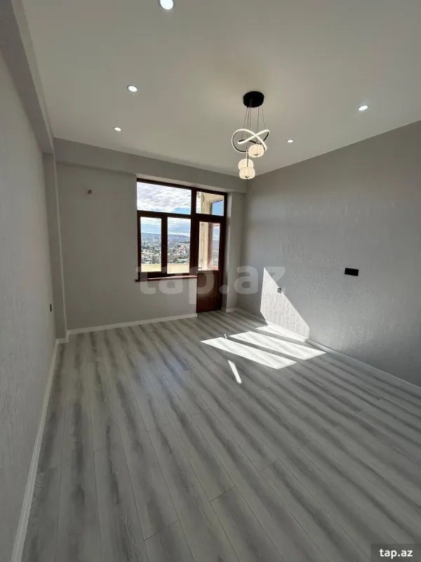 Satılır 2 otaqlı yeni tikili 57 m²