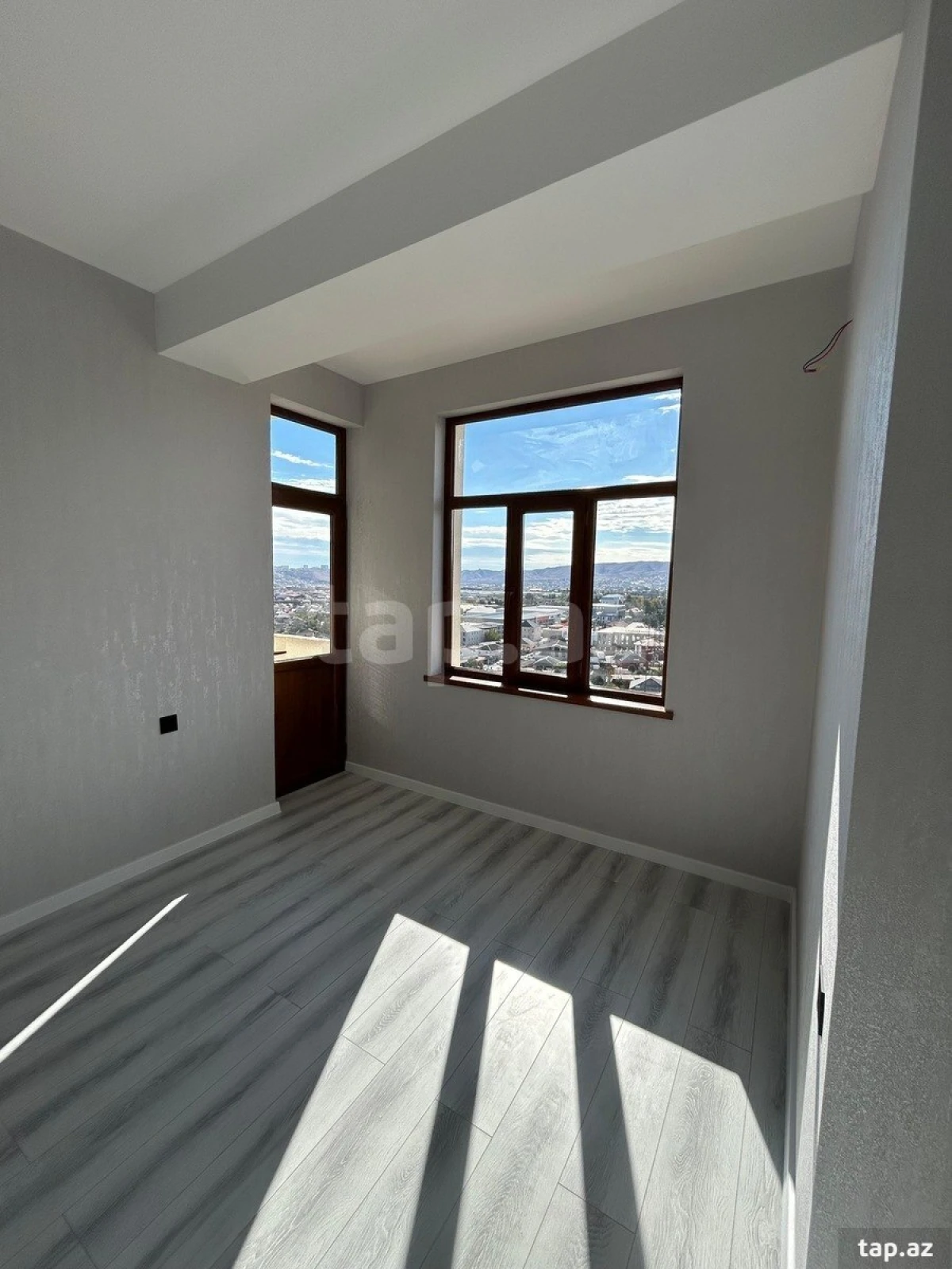 Satılır 2 otaqlı yeni tikili 57 m²