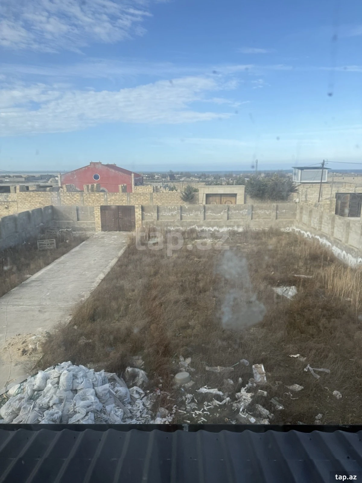 Satılır 6 otaqlı həyət evi