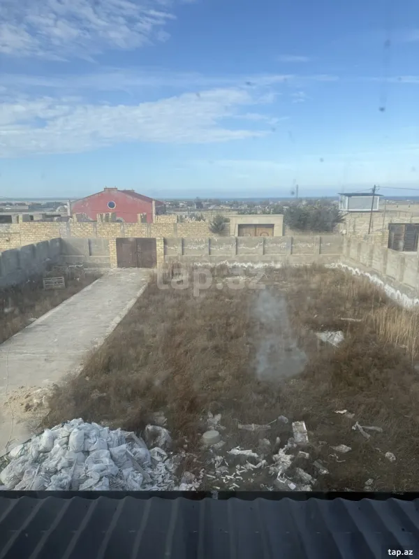 Satılır 6 otaqlı həyət evi