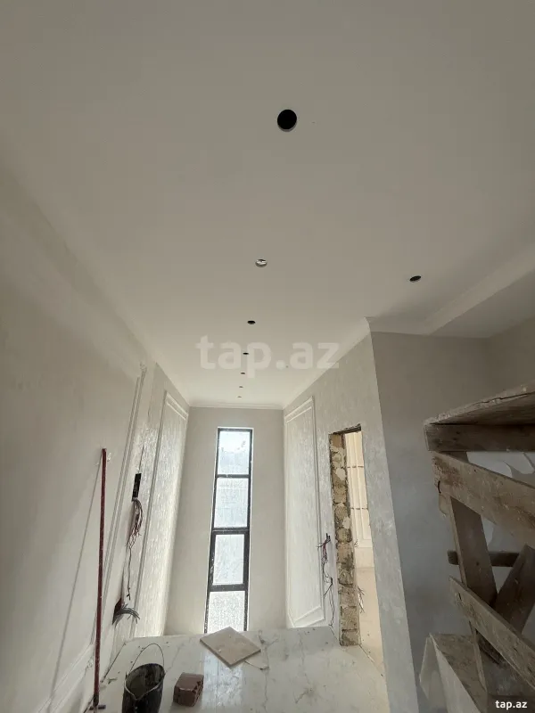 Satılır 6 otaqlı həyət evi