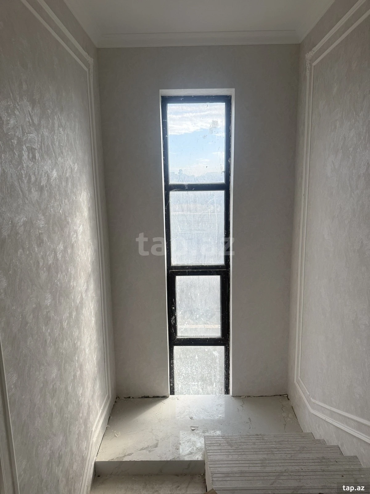 Satılır 6 otaqlı həyət evi