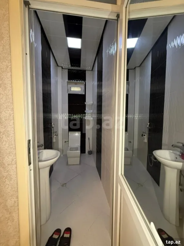Satılır 5 otaqlı həyət evi