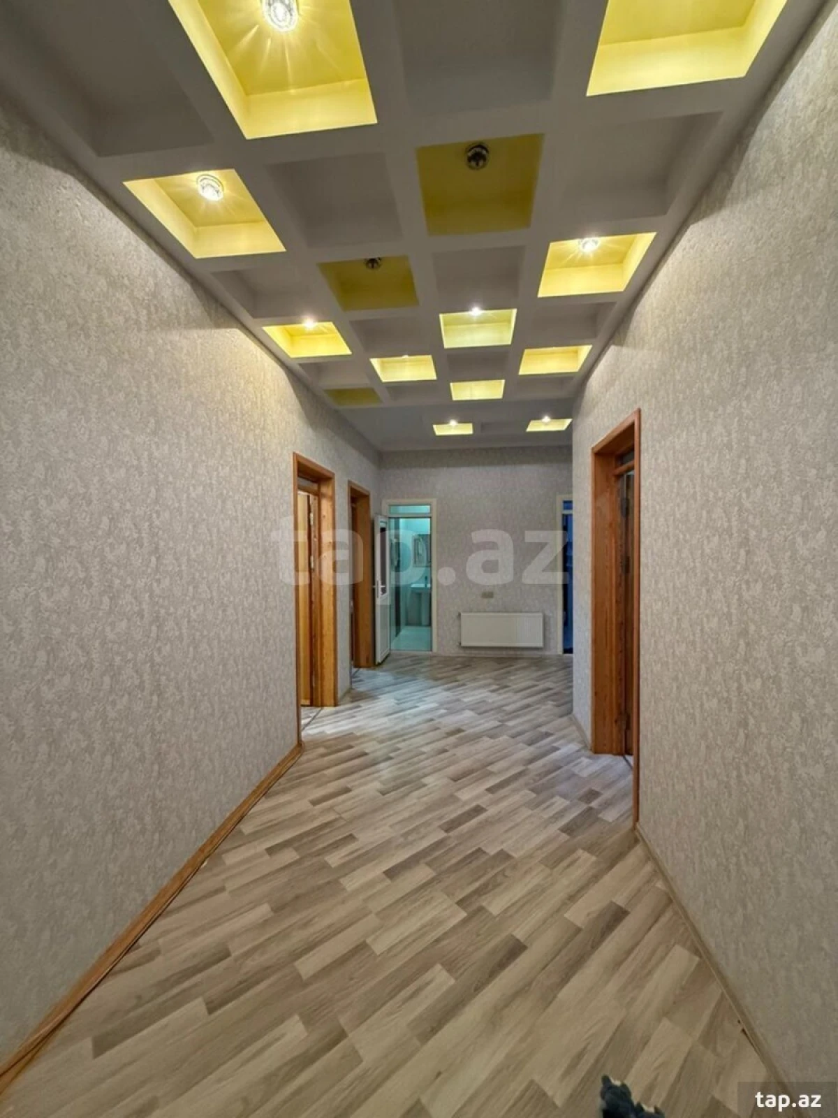 Satılır 5 otaqlı həyət evi