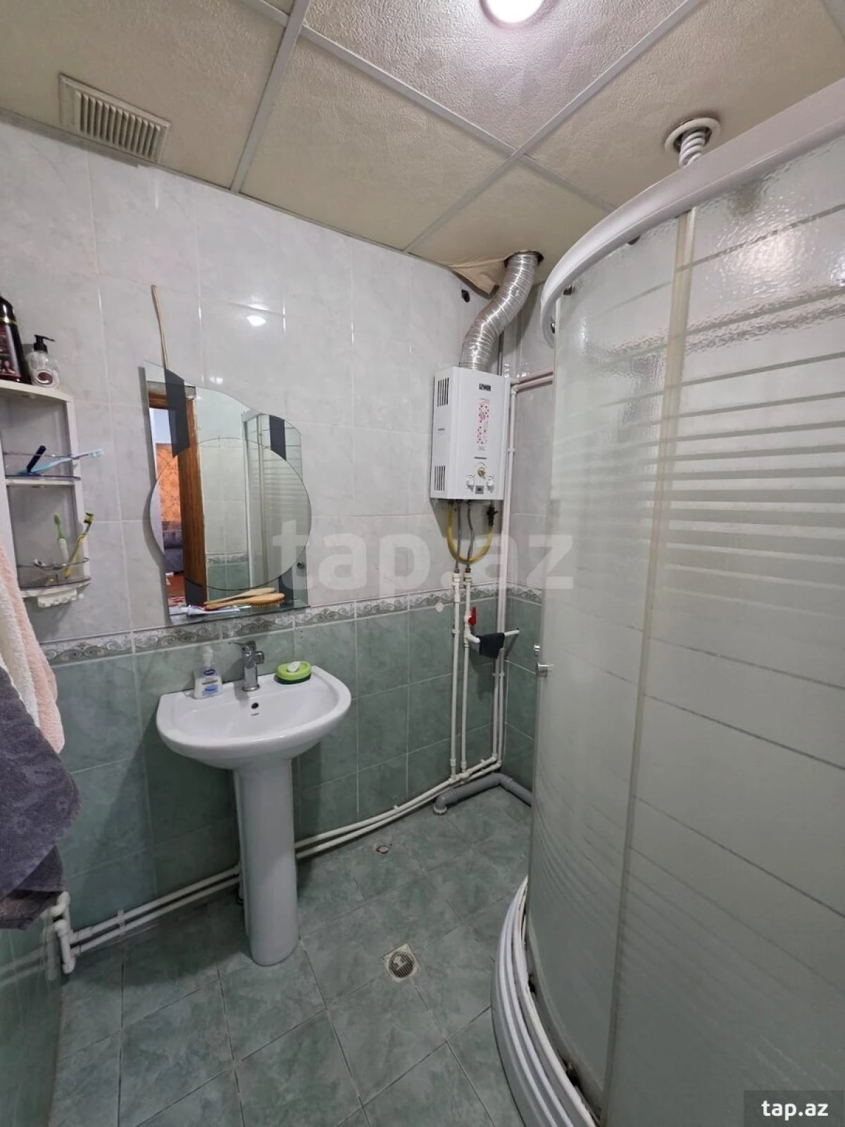 Satılır 4 otaqlı mənzil 92 m²
