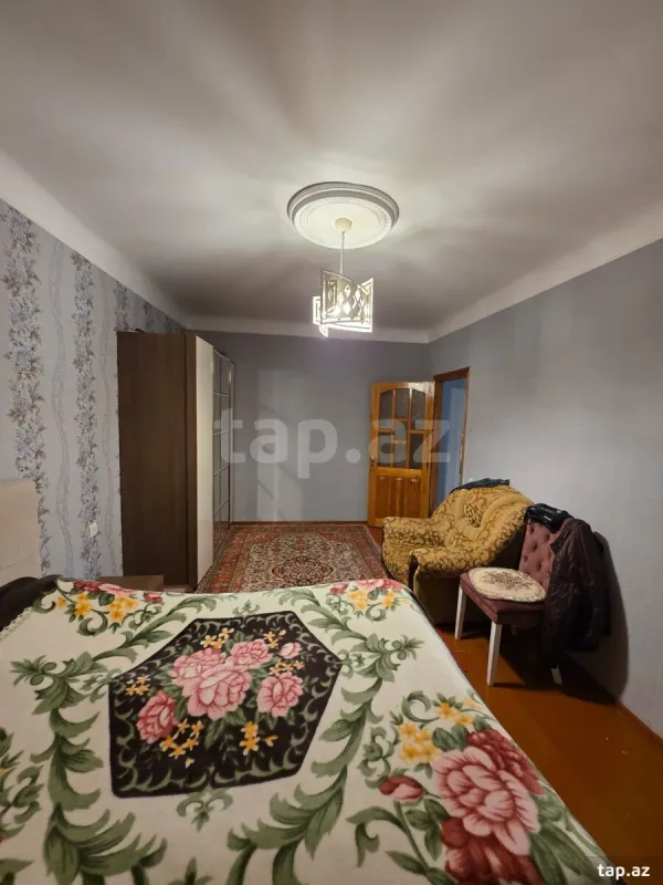 Satılır 4 otaqlı mənzil 92 m²