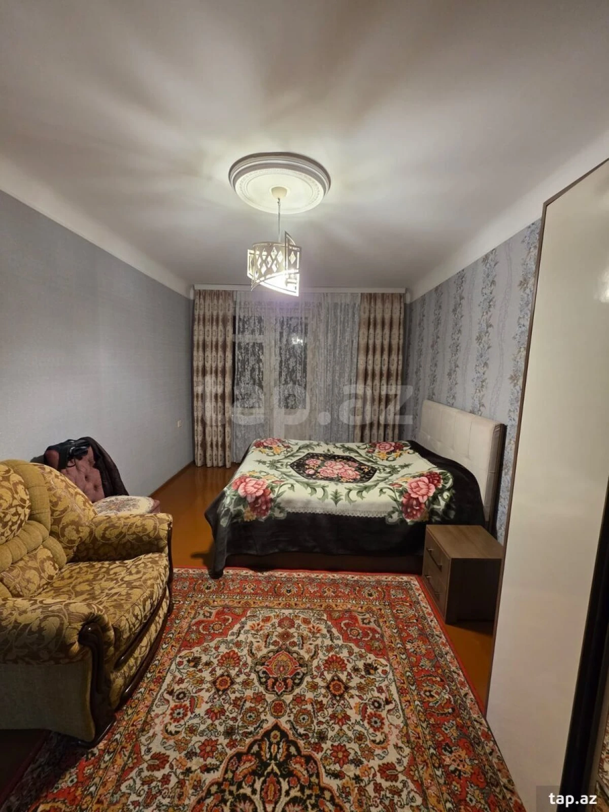 Satılır 4 otaqlı mənzil 92 m²