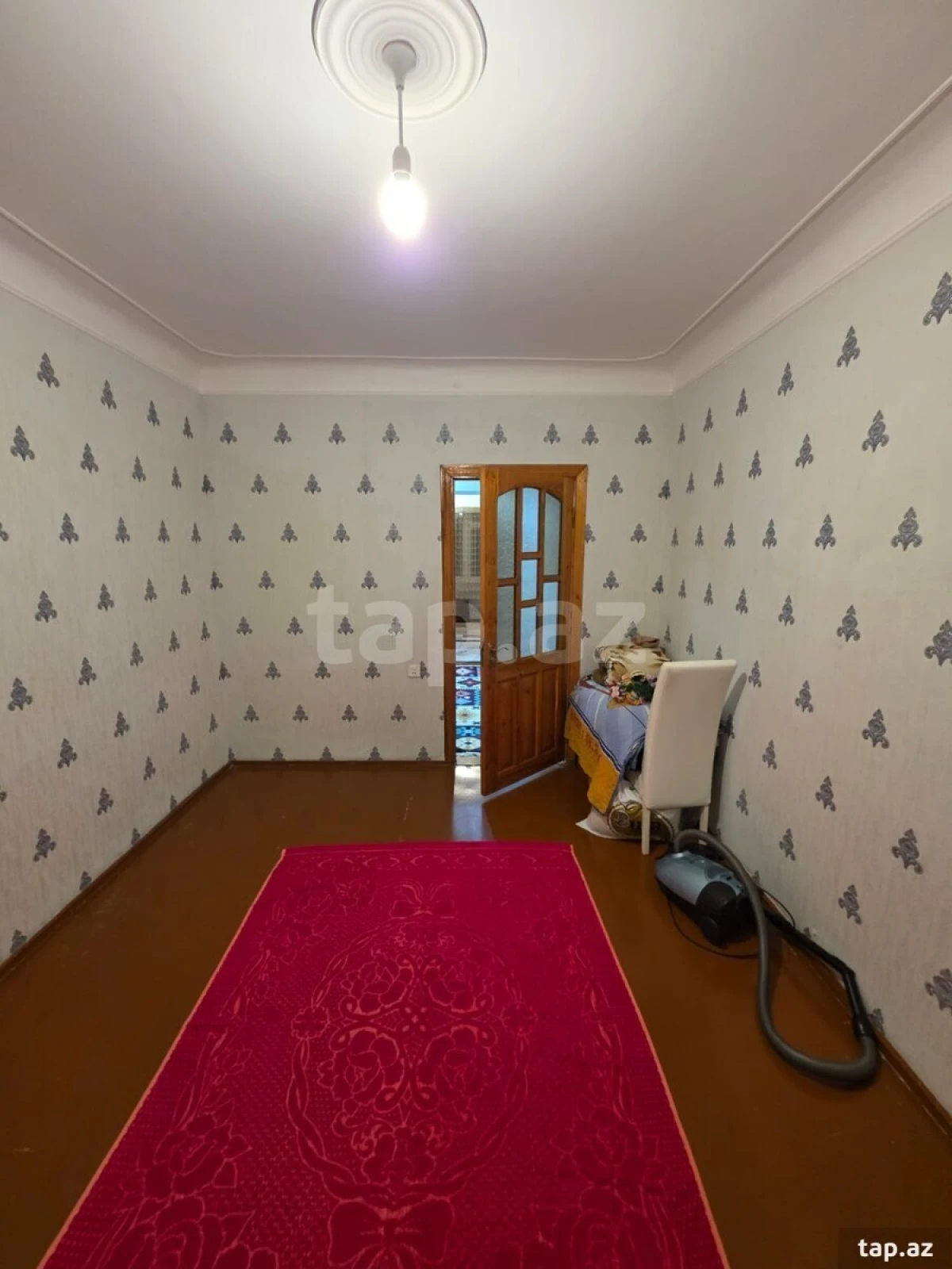 Satılır 4 otaqlı mənzil 92 m²