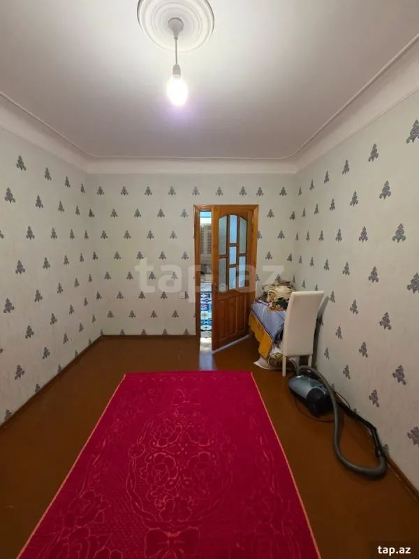 Satılır 4 otaqlı mənzil 92 m²