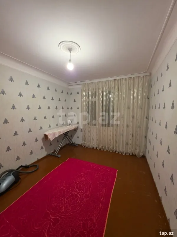 Satılır 4 otaqlı mənzil 92 m²