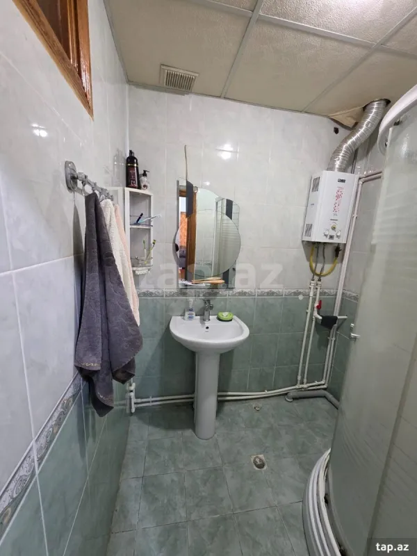 Satılır 4 otaqlı mənzil 92 m²