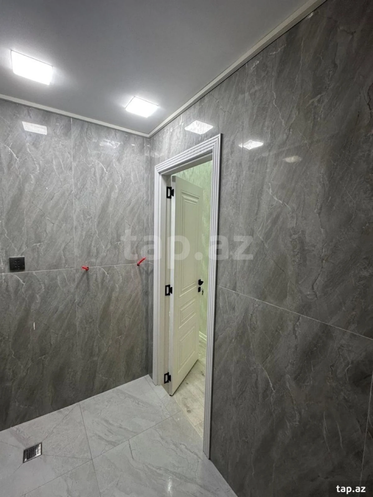 Satılır 2 otaqlı yeni tikili 53 m²