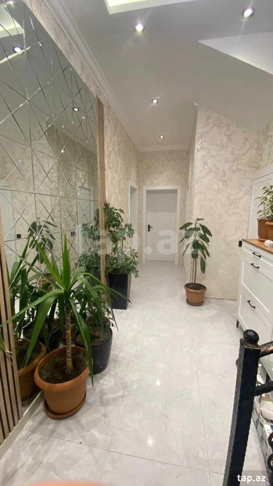 Satılır 4 otaqlı həyət evi